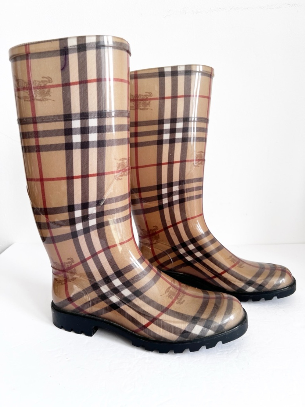 SZ 37 Burberry Haymarket Check Classic Plaid Pattern Rain Boots